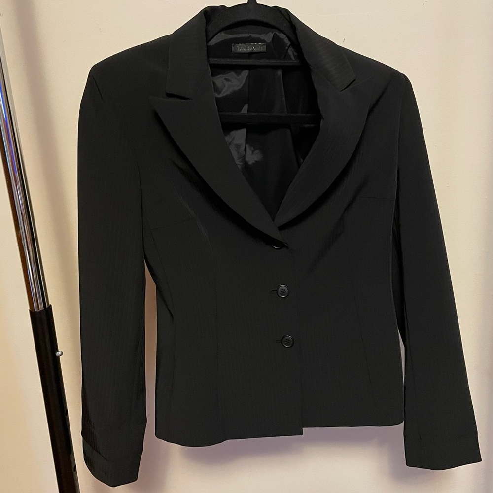 Vintage Tahari Black Blazer
